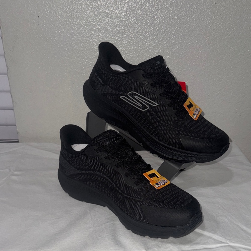 Skechers Men's Black Performance Sneakers